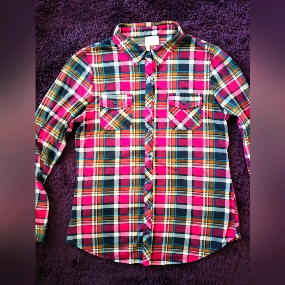 Passport Women's Plaid Button Down Shirt